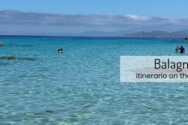 copertina dell'articolo itinerario balagne che rappresenta la Spiaggia de l'Ile Rousse